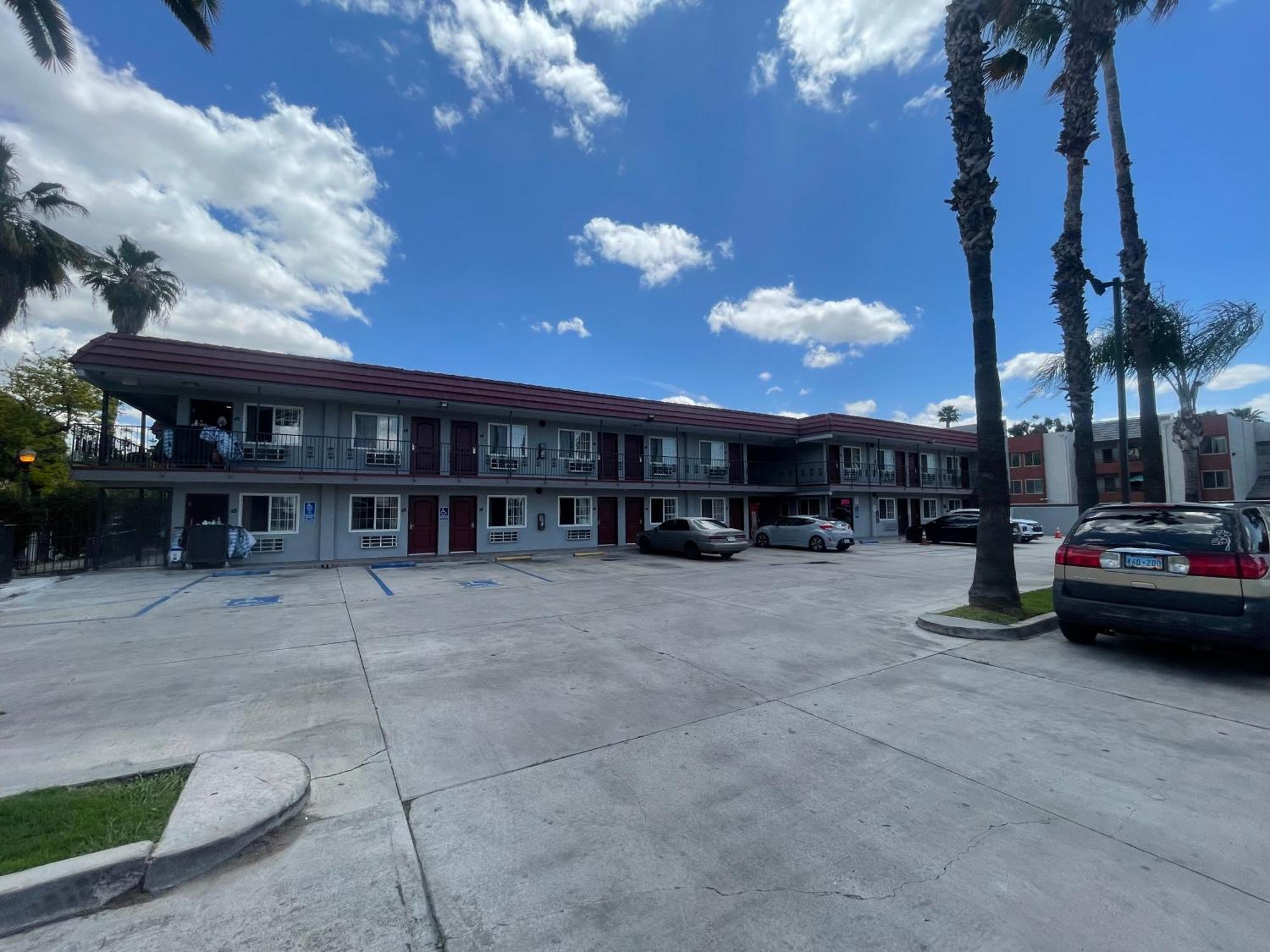 Simplestay Suites - Downtown San Bernardino Dış mekan fotoğraf