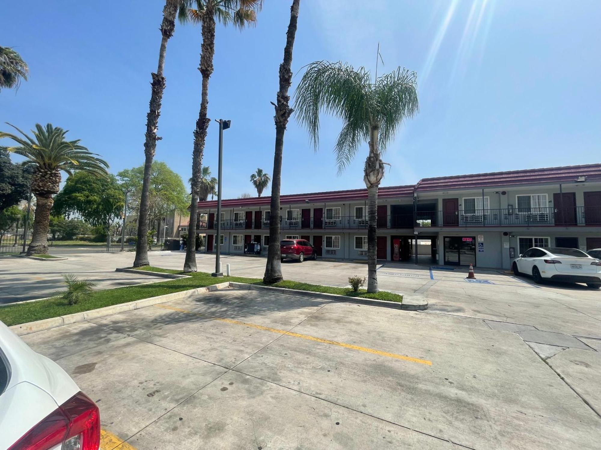 Simplestay Suites - Downtown San Bernardino Dış mekan fotoğraf