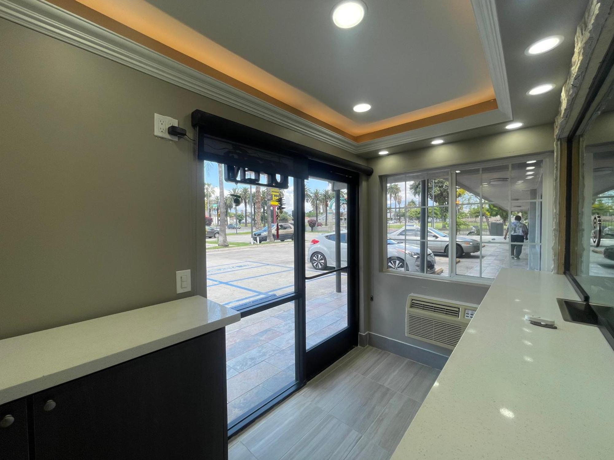 Simplestay Suites - Downtown San Bernardino Dış mekan fotoğraf