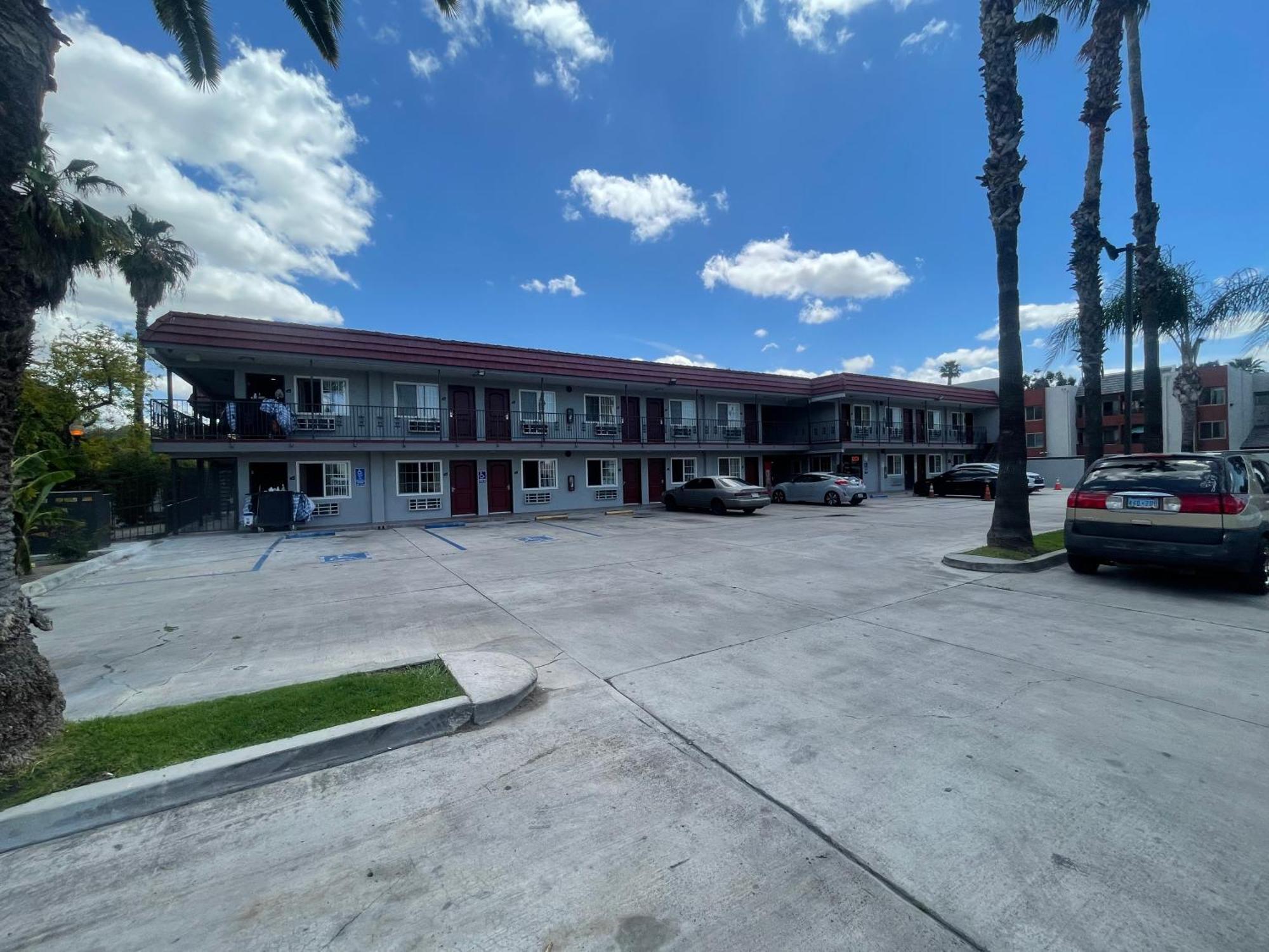 Simplestay Suites - Downtown San Bernardino Dış mekan fotoğraf